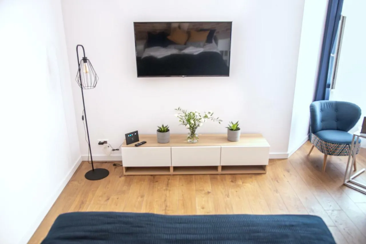 Apartament Za Bramką Apartament Poznań 0*,